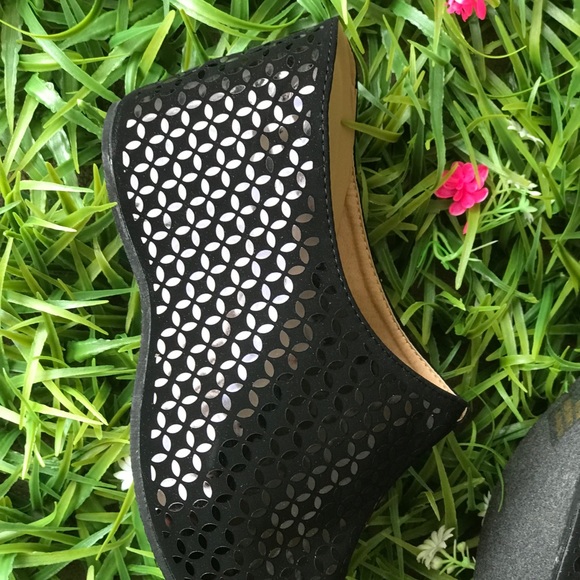 Italina SHIMMER Black Comfort Peep Toe Wedge SZ 10 - Picture 5 of 7